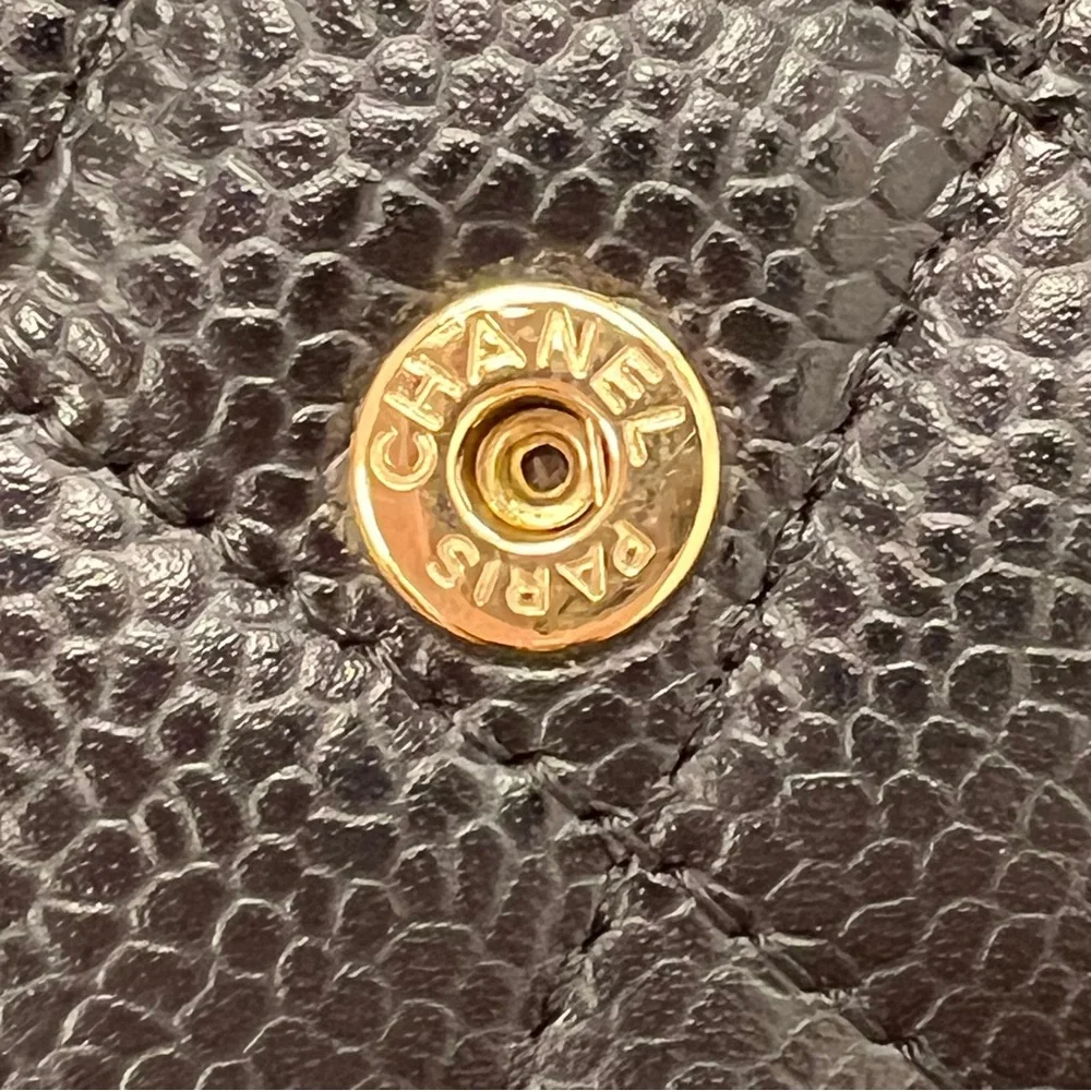 CHANEL comes authenticity